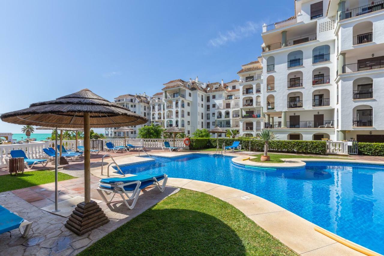 Marina Duquesa 3Bc2 Apartment มานิลบา ภายนอก รูปภาพ